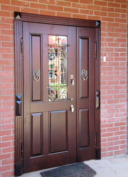 Безопасны ли входные двери со стеклянными вставками? Безопасны ли входные двери со стеклянными вставками?