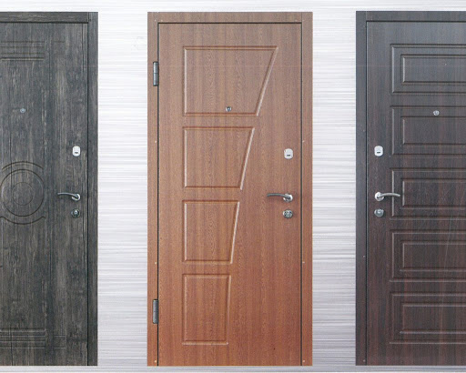 Все варианты отделки входной двери изнутри: от полотна до порогов Все варианты отделки входной двери изнутри: от полотна до порогов