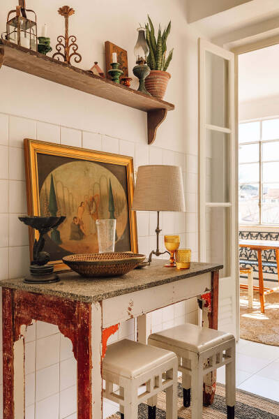 Квартира в Лиссабоне как экспозиция оригинального винтажного декора Квартира в Лиссабоне как экспозиция оригинального винтажного декора