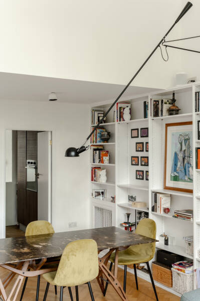 Интересное пространство белой квартиры в Лондоне Интересное пространство белой квартиры в Лондоне