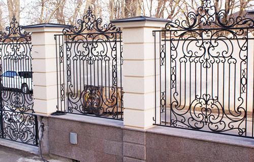 Из чего лучше сделать забор Из чего лучше сделать забор