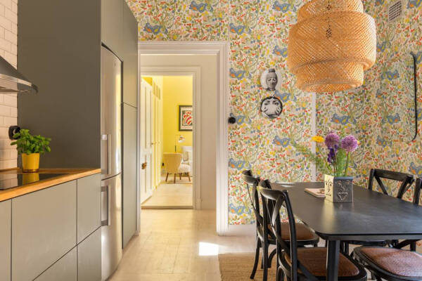 Жёлтое царство: маленькая квартира в ярких летних красках (42 кв. м) Жёлтое царство: маленькая квартира в ярких летних красках (42 кв. м)