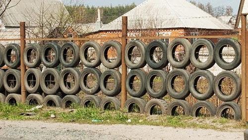 Из чего лучше сделать дешевый забор и ограждения
