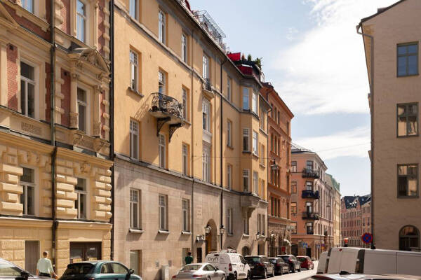 Жёлтое царство: маленькая квартира в ярких летних красках (42 кв. м) Жёлтое царство: маленькая квартира в ярких летних красках (42 кв. м)