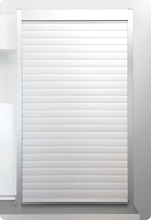 Использование наружных и внутренних рольставней на дверях Использование наружных и внутренних рольставней на дверях