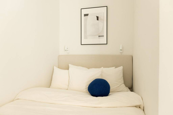 Жёлтое царство: маленькая квартира в ярких летних красках (42 кв. м) Жёлтое царство: маленькая квартира в ярких летних красках (42 кв. м)