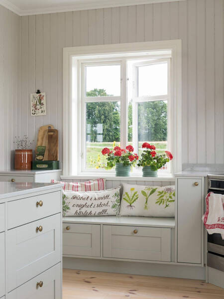 Будто стоит здесь с прошлого века: новый дачный домик в традиционном стиле Будто стоит здесь с прошлого века: новый дачный домик в традиционном стиле