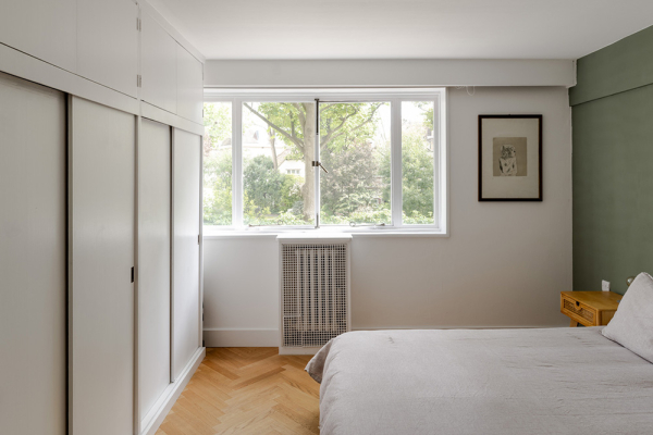 Интересное пространство белой квартиры в Лондоне Интересное пространство белой квартиры в Лондоне