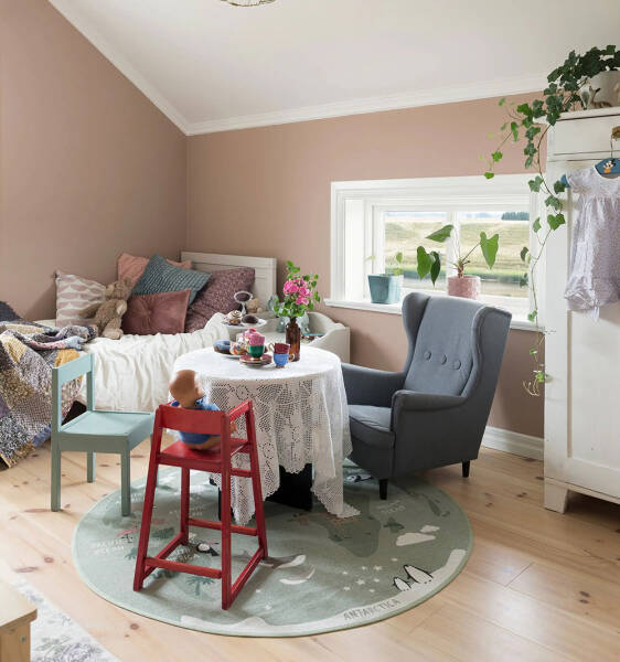 Будто стоит здесь с прошлого века: новый дачный домик в традиционном стиле Будто стоит здесь с прошлого века: новый дачный домик в традиционном стиле