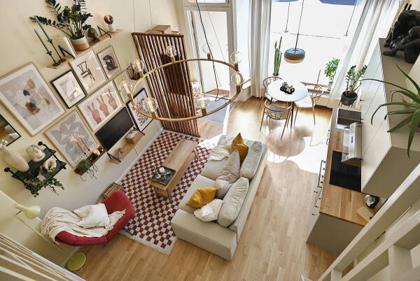 Яркий и тёплый интерьер небольшой квартиры на первом этаже в Стокгольме (34 кв. м) Яркий и тёплый интерьер небольшой квартиры на первом этаже в Стокгольме (34 кв. м)