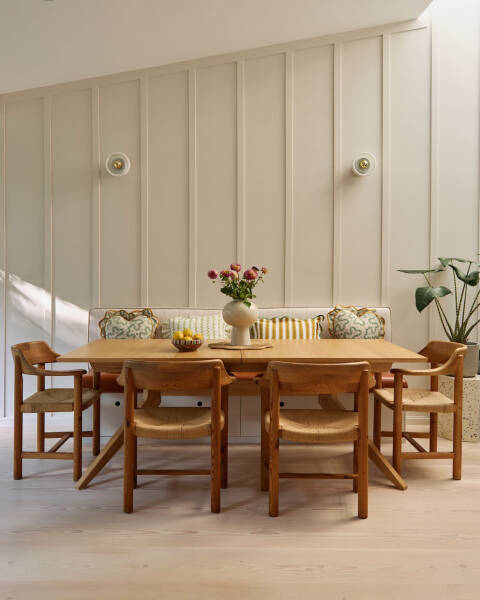 Приятные вставки цвета и современного декора в дизайне классического таунхауса в Лондоне Приятные вставки цвета и современного декора в дизайне классического таунхауса в Лондоне