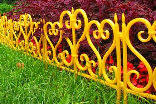 Как сделать декоративный заборчик для садовых клумб Как сделать декоративный заборчик для садовых клумб