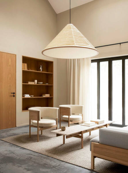 Безупречный минимализм с японским характером: Karimoku Case