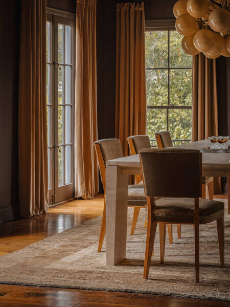 Приглушенный уют и великолепные обои: дом в Лос-Анджелесе