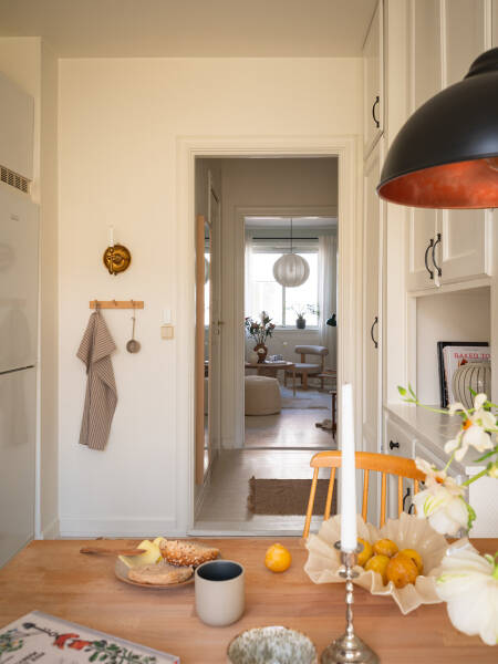 Мягкий интерьер маленькой шведской квартиры с приятным декором (40 кв. м) Мягкий интерьер маленькой шведской квартиры с приятным декором (40 кв. м)