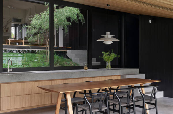 Человек и природа под одной крышей: дом в Брисбене Человек и природа под одной крышей: дом в Брисбене