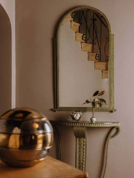 Приглушенный уют и великолепные обои: дом в Лос-Анджелесе