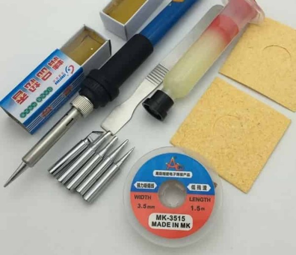 Простые правила безопасности при работе с паяльником