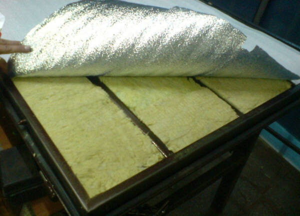 Добиваемся идеальной тишины про помощи входных дверей с шумоизоляцией Добиваемся идеальной тишины про помощи входных дверей с шумоизоляцией