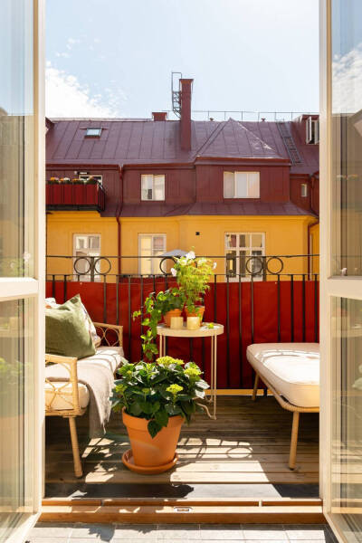 Жёлтое царство: маленькая квартира в ярких летних красках (42 кв. м) Жёлтое царство: маленькая квартира в ярких летних красках (42 кв. м)