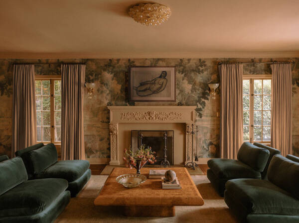 Приглушенный уют и великолепные обои: дом в Лос-Анджелесе