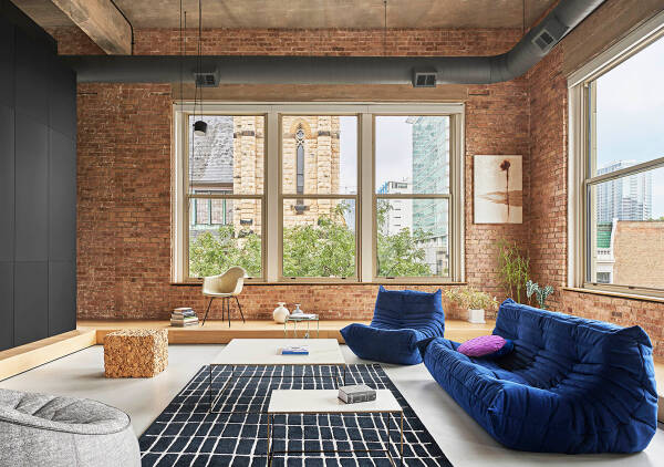 Красота индустриального пространства: лофт в бывшем заводском здании в Чикаго Красота индустриального пространства: лофт в бывшем заводском здании в Чикаго