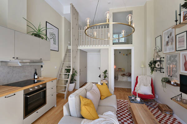 Яркий и тёплый интерьер небольшой квартиры на первом этаже в Стокгольме (34 кв. м) Яркий и тёплый интерьер небольшой квартиры на первом этаже в Стокгольме (34 кв. м)