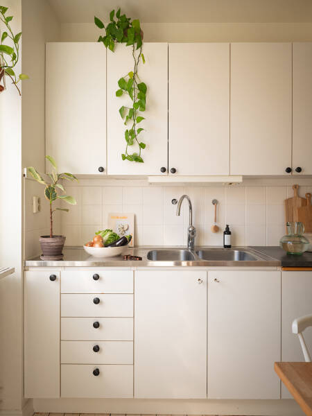 Мягкий интерьер маленькой шведской квартиры с приятным декором (40 кв. м) Мягкий интерьер маленькой шведской квартиры с приятным декором (40 кв. м)