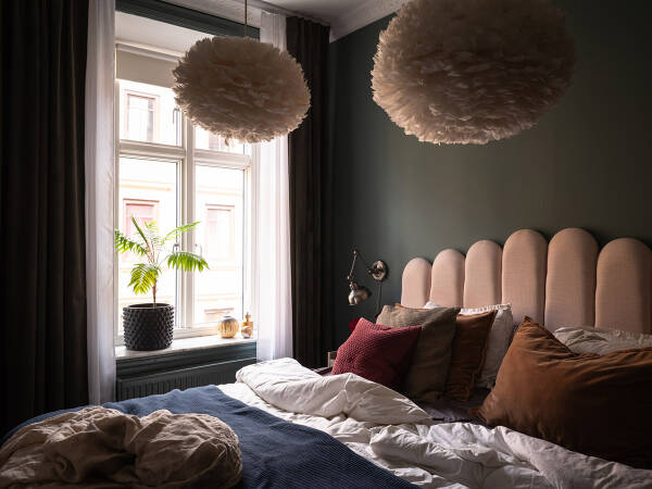 Бежевые стены, яркий декор и тёмная спальня: квартира в Гетеборге (68 кв. м) Бежевые стены, яркий декор и тёмная спальня: квартира в Гетеборге (68 кв. м)