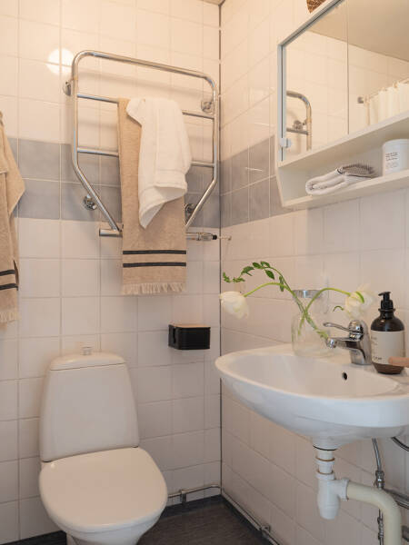 Мягкий интерьер маленькой шведской квартиры с приятным декором (40 кв. м) Мягкий интерьер маленькой шведской квартиры с приятным декором (40 кв. м)