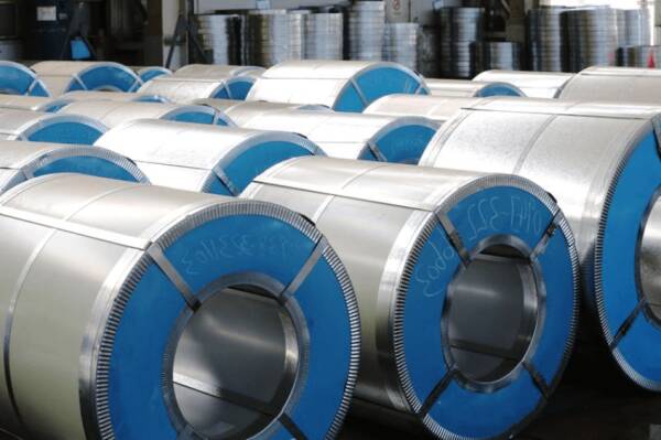 Сталь рулонная в строительстве: применение в процессе возведения кровли Сталь рулонная в строительстве: применение в процессе возведения кровли