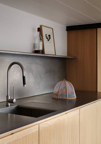 Индустриальный характер и творческие нотки: апартаменты архитектора в Париже Индустриальный характер и творческие нотки: апартаменты архитектора в Париже