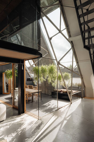 Невероятный лофт в здании бывшей церкви в Амстердаме Невероятный лофт в здании бывшей церкви в Амстердаме