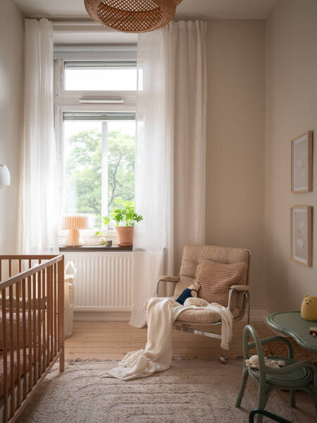 Приятные пастельные оттенки в интерьере шведской квартиры (73 кв. м)