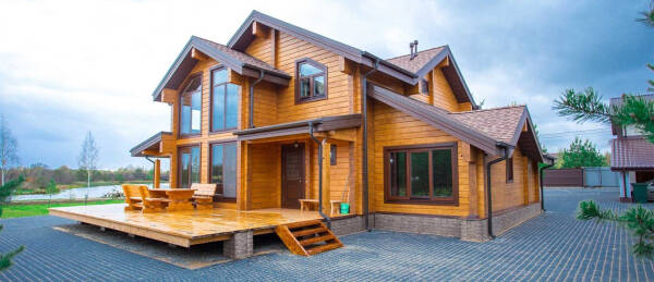 Особенности строительства современного дома из бруса: современные технологии и преимущества Особенности строительства современного дома из бруса: современные технологии и преимущества