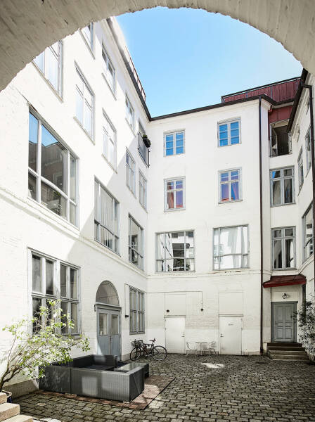 Великолепная кухня и изящные детали: квартира в Гетеборге (59 кв. м) Великолепная кухня и изящные детали: квартира в Гетеборге (59 кв. м)