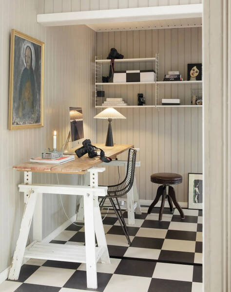 Красный коттедж с белоснежными окнами: прекрасная дача в Швеции Красный коттедж с белоснежными окнами: прекрасная дача в Швеции