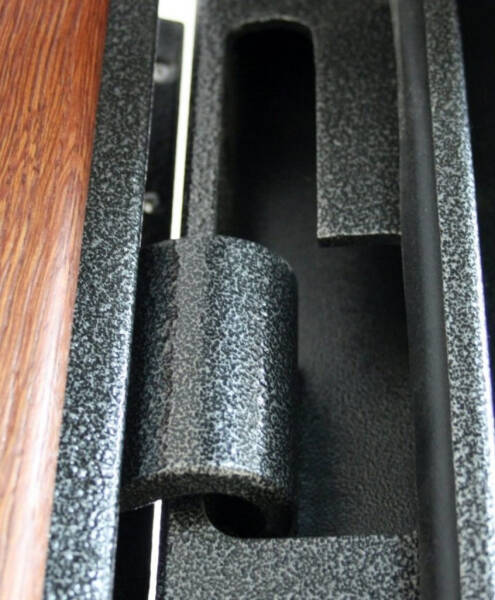 Нюансы выбора и монтажа тамбурной двери на лестничную площадку Нюансы выбора и монтажа тамбурной двери на лестничную площадку