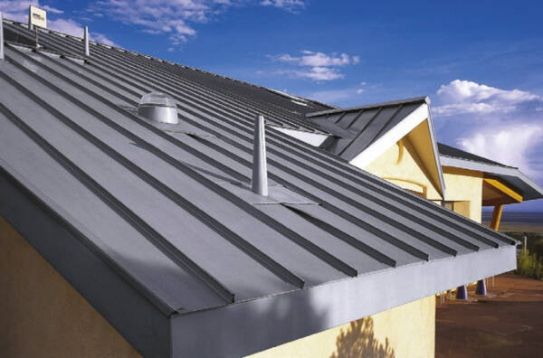 Сталь рулонная в строительстве: применение в процессе возведения кровли Сталь рулонная в строительстве: применение в процессе возведения кровли