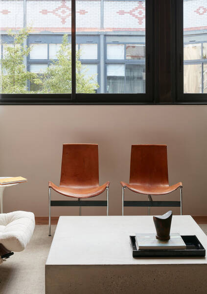 Индустриальный характер и творческие нотки: апартаменты архитектора в Париже Индустриальный характер и творческие нотки: апартаменты архитектора в Париже