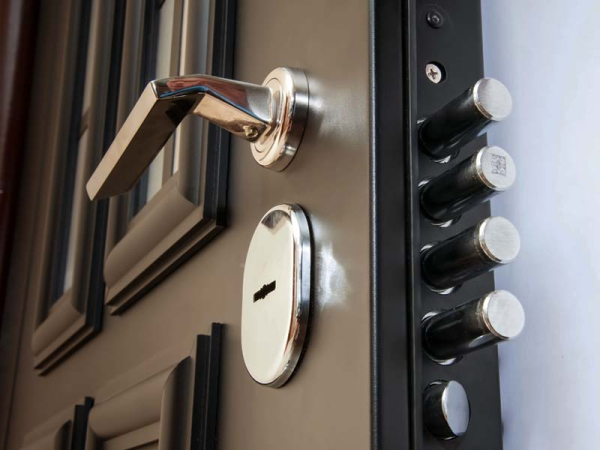 Как выполнить замену входной двери Как выполнить замену входной двери