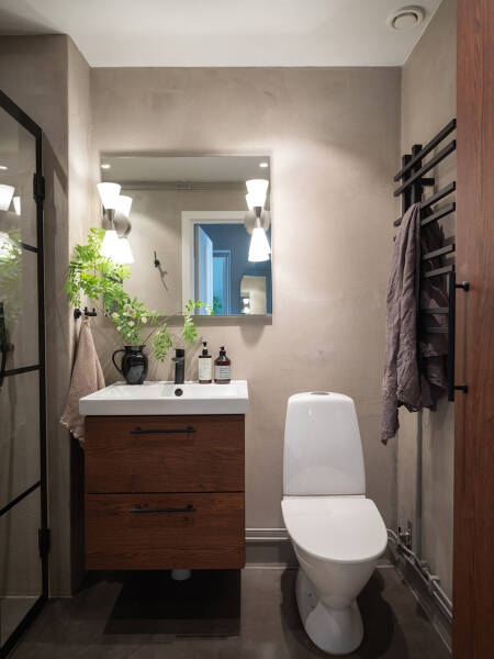 Бежевые стены, яркий декор и тёмная спальня: квартира в Гетеборге (68 кв. м) Бежевые стены, яркий декор и тёмная спальня: квартира в Гетеборге (68 кв. м)