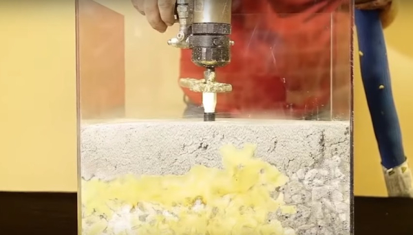 Как приподнять бетонную плиту и быстро построить кирпичный дом Как приподнять бетонную плиту и быстро построить кирпичный дом