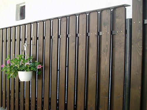Заборы в стиле шале Заборы в стиле шале