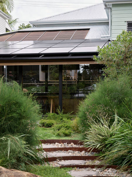 Человек и природа под одной крышей: дом в Брисбене Человек и природа под одной крышей: дом в Брисбене