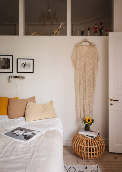 Арочные окна и тёплые оттенки: квартира на первом этаже в Стокгольме (66 кв. м) Арочные окна и тёплые оттенки: квартира на первом этаже в Стокгольме (66 кв. м)