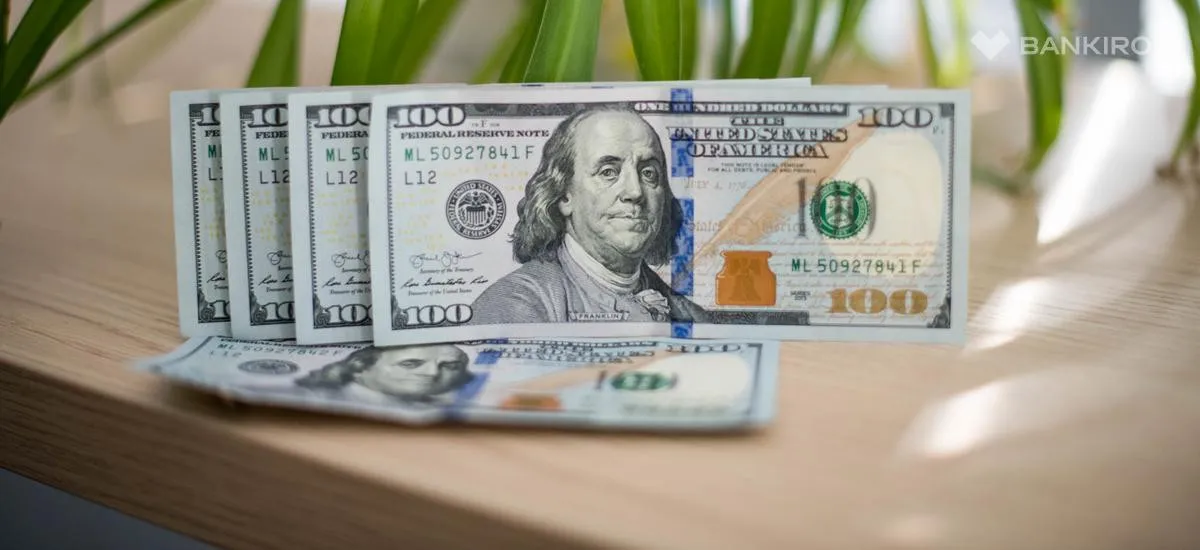 Доллар подешевеет, юань &ndash; станет дороже: какими будут курсы валют в сентябре