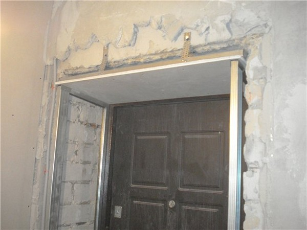 Варианты отделки откосов для входных дверей Варианты отделки откосов для входных дверей