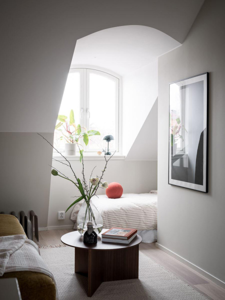 Чудеса компактности: крошечная мансардная квартира студента в Швеции (21 кв. м) Чудеса компактности: крошечная мансардная квартира студента в Швеции (21 кв. м)