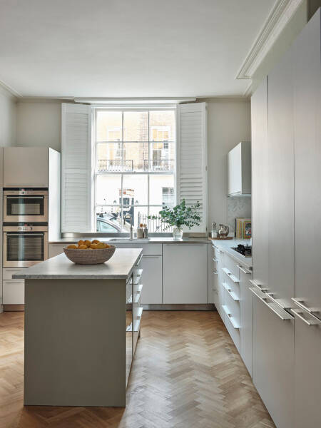 Оливковые стены и обилие декора: дом в Лондоне Оливковые стены и обилие декора: дом в Лондоне